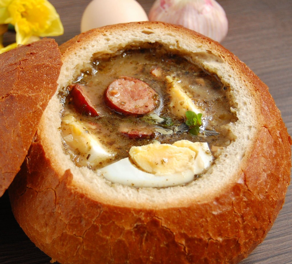 За смаковими якостями суп журек віддалено нагадує солянку, тільки з більш насиченим смаком