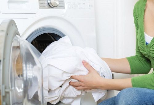 З приходом пральних машин автоматів в побутове життя прання постільної білизни стала набагато більш простим і зручним