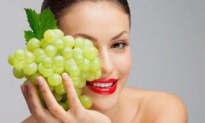 Виноградні плоди славляться своїми омолоджують і очищають